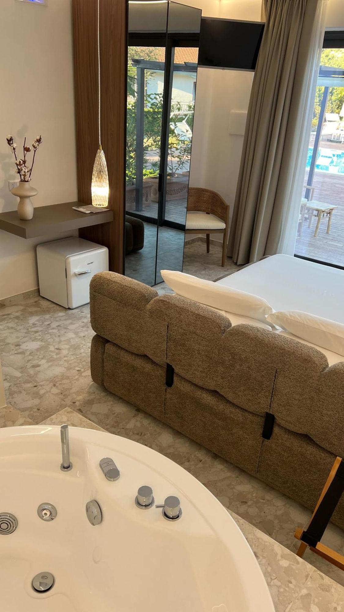 Cuore Del Cilento Relais&Retreat Castellabate Luaran gambar